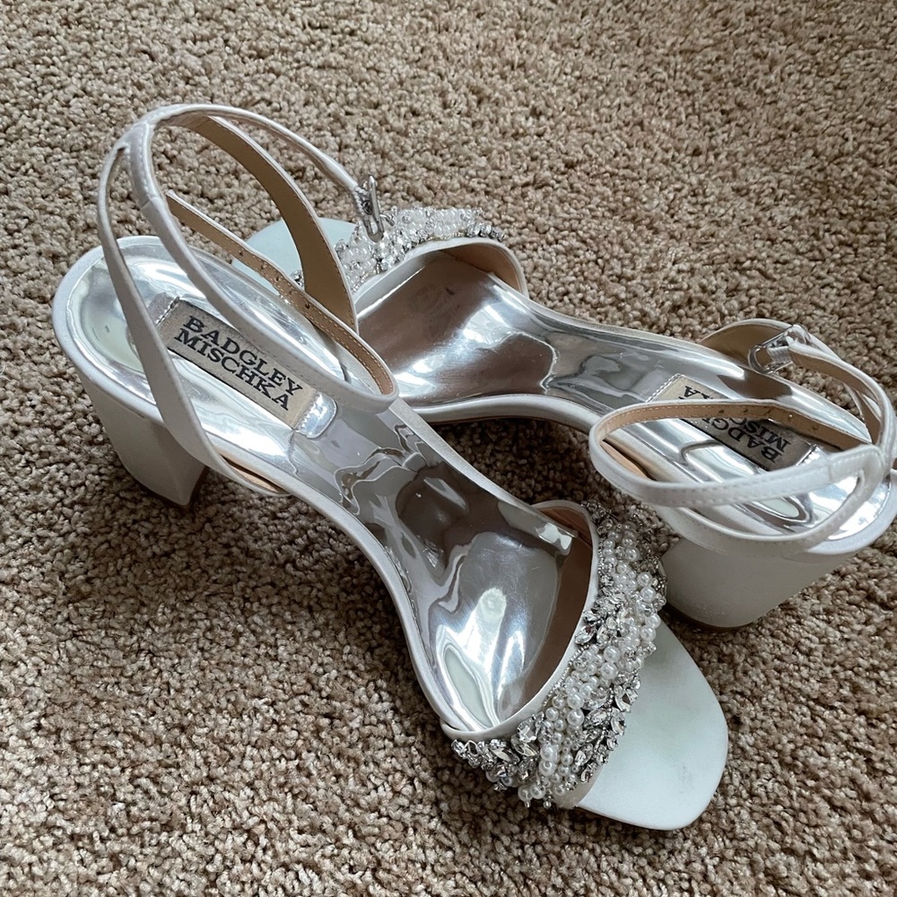 badgley mischka clara